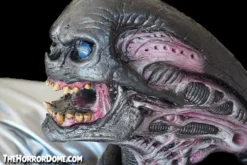 "Alien Xenomorph Puppet" HD Studios Halloween Prop -TerrorCraft Shop alien xenomorph puppet hd studios halloween prop 14920397029424
