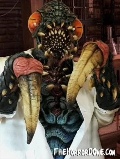 "Evolve Bug In Lab Coat" HD Studios Pro Costume -TerrorCraft Shop evolve bug in lab coat hd studios pro halloween costume 2092577751073