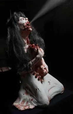 "Spitting Debby" Zombie Halloween Animatronic